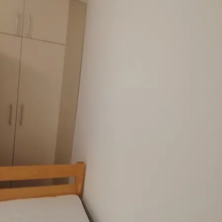 Ana * Sveti Filip i Jakov