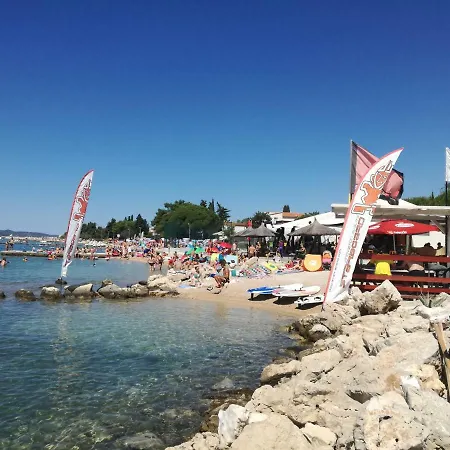 Ana * Sveti Filip i Jakov