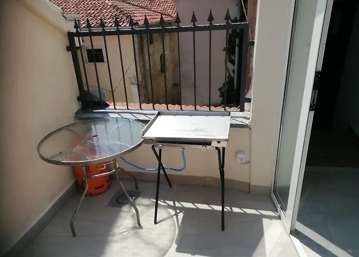 Ana * Sveti Filip i Jakov