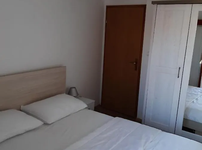 Ana Apartment *
